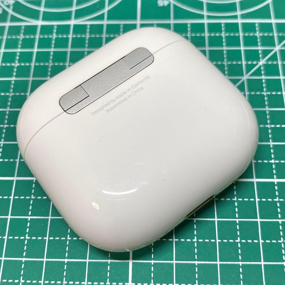 Apple AirPods第4世代 エアーポッズ第四世代充電ケースのみ(ANC)