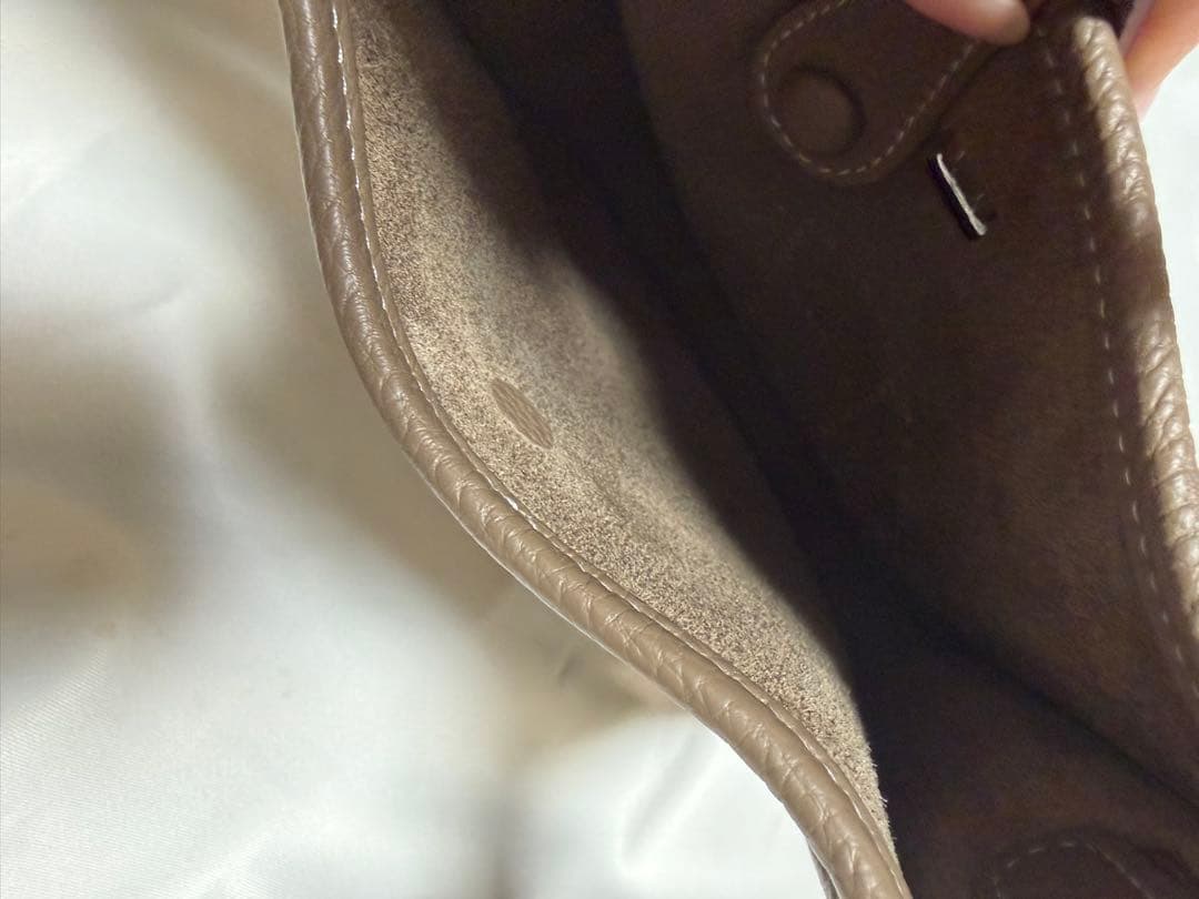 【本革】Hロゴエブリンミニショルダーバッグ