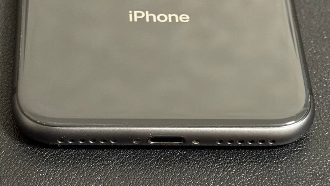 iPhone8 256GB バッテリー最大容量77%