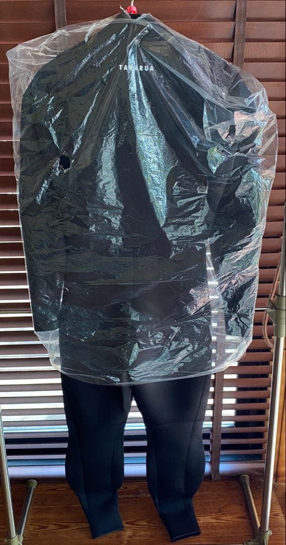 新品未使用 TAVARUA タバルア　フルスーツ　3x2㎜