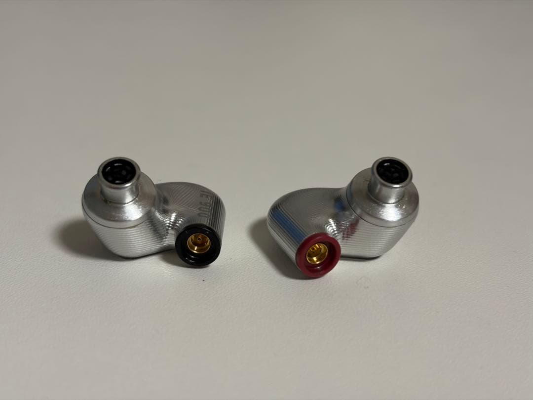 【eイヤ購入品】ゼンハイザー IE900 + オマケで4.4mmケーブル２つ