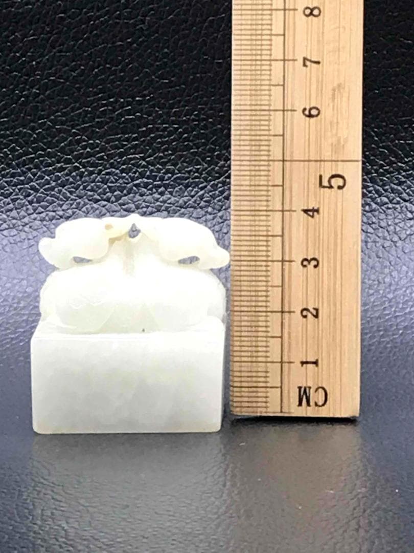 中国古美術　和田玉　古印　白玉印　双龍紋鈕　純粋和田玉　高玉質(F-65)