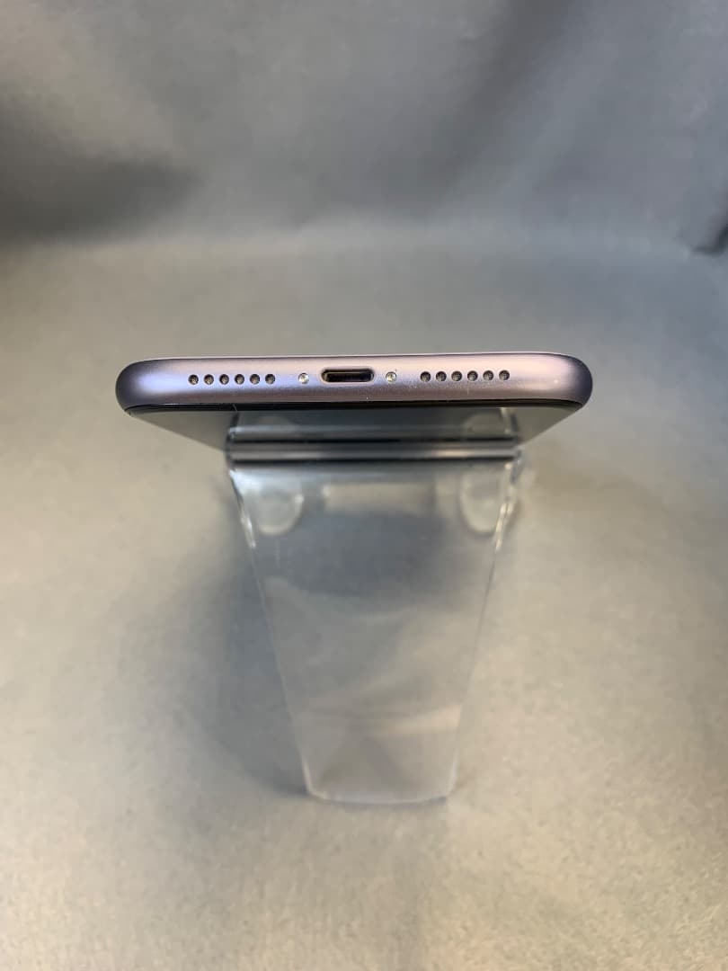 美品　国内版　SIMフリー　iPhone11 128GB パープル色