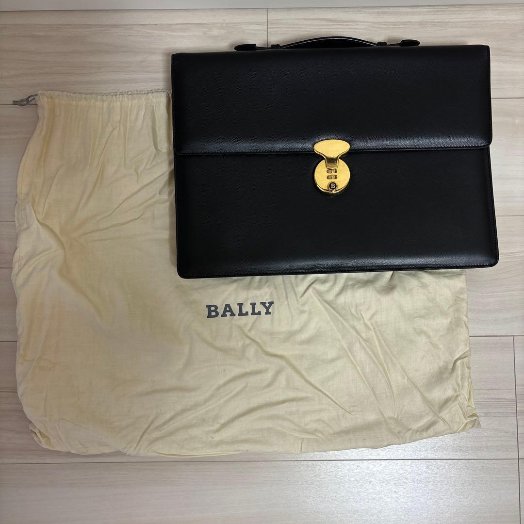 美品　バリー BALLY ビジネスバッグ　黒