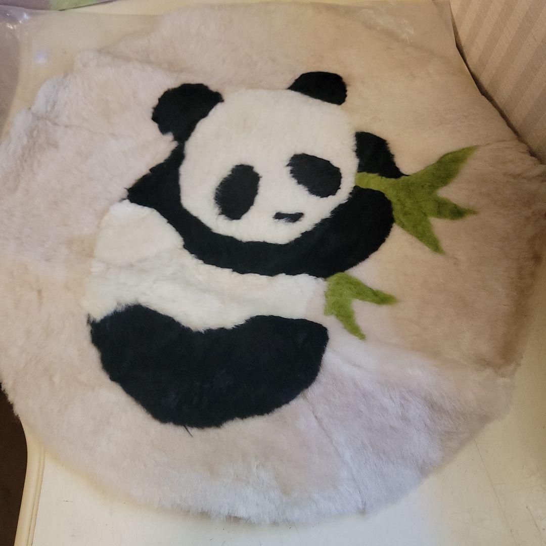 ご契約済みです！　3枚　ムートンラグマット　パンダ座布団ヴィンテージ倉庫片付け品