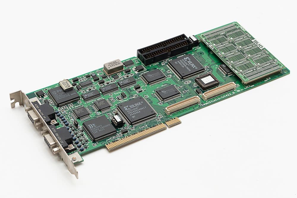 BUG Desk Studio UV422 + DR For Mac 放送用機材