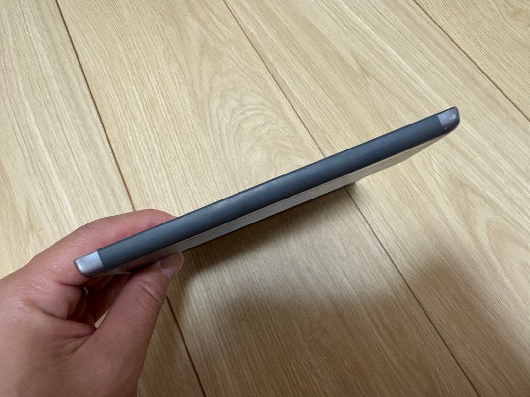 Kindle Oasis 10世代 32GB　 広告なし Wi-Fi + LTE