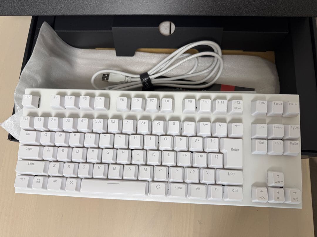 REALFORCE GX1 ホワイトキーボード