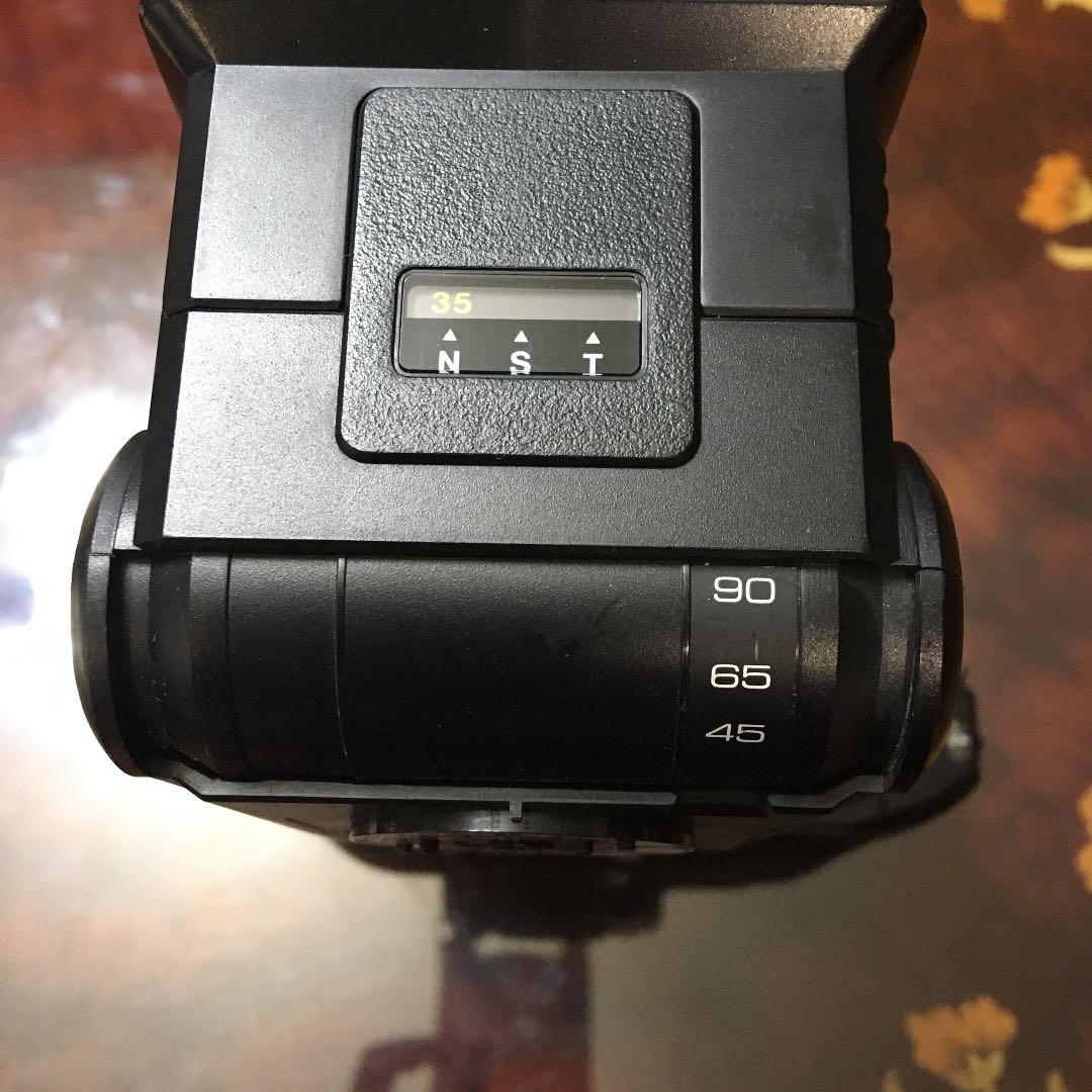 Nikon フィルムカメラ　em ニッコールレンズつき