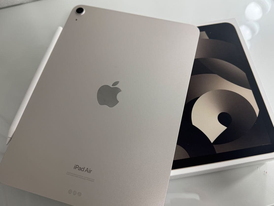 Apple iPad Air (第5世代)64GBスターライトPencil 付き