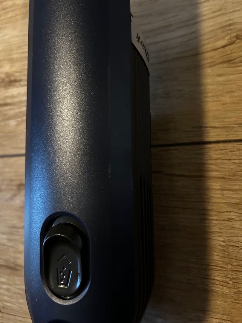 Shark シャーク WV210J ハンディクリーナー美品