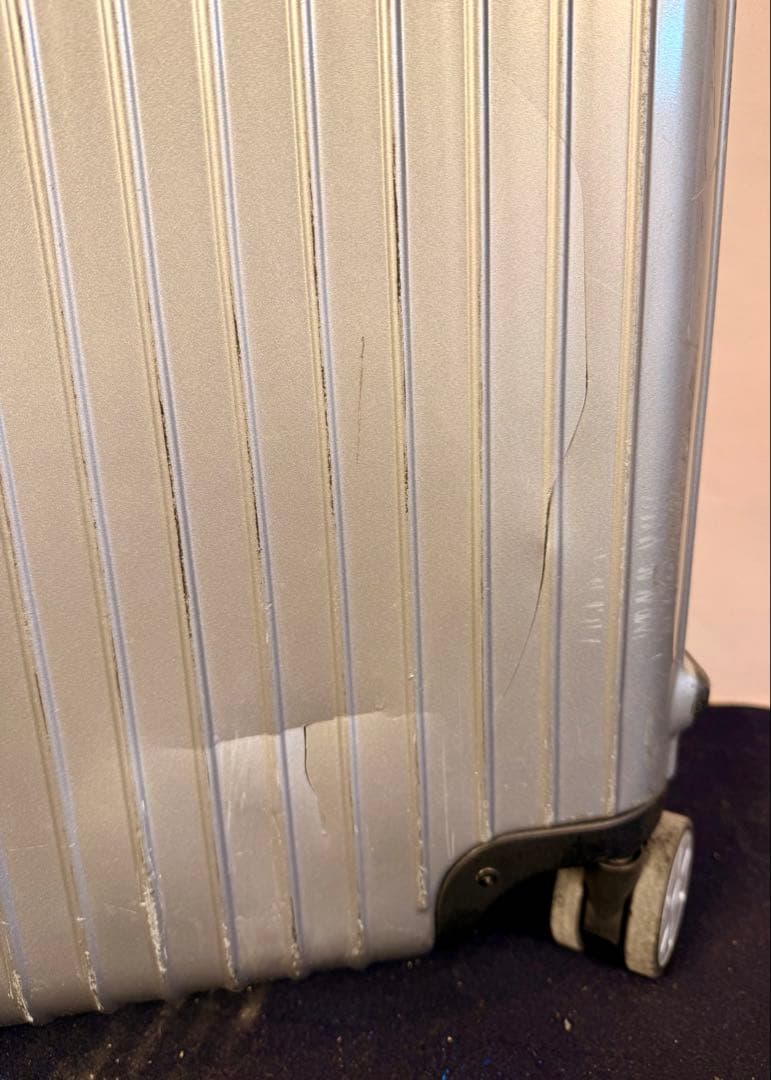 RIMOWA キャリーケース シルバー スーツケース 4輪