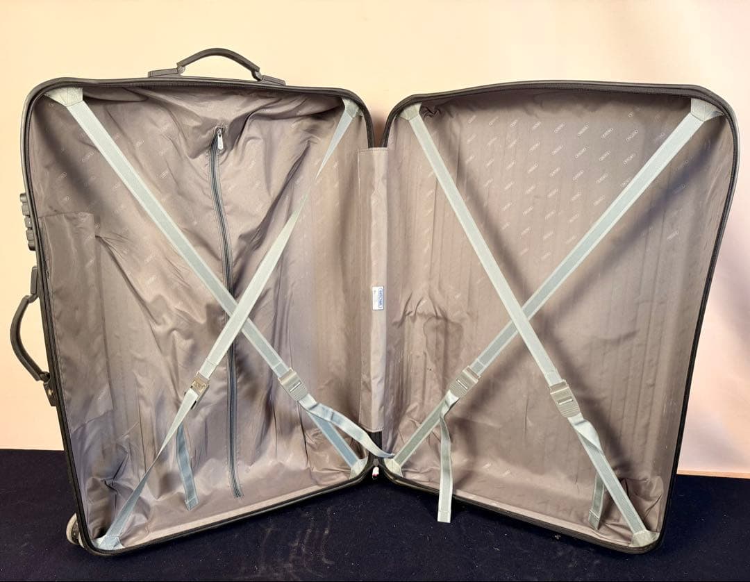RIMOWA キャリーケース シルバー スーツケース 4輪