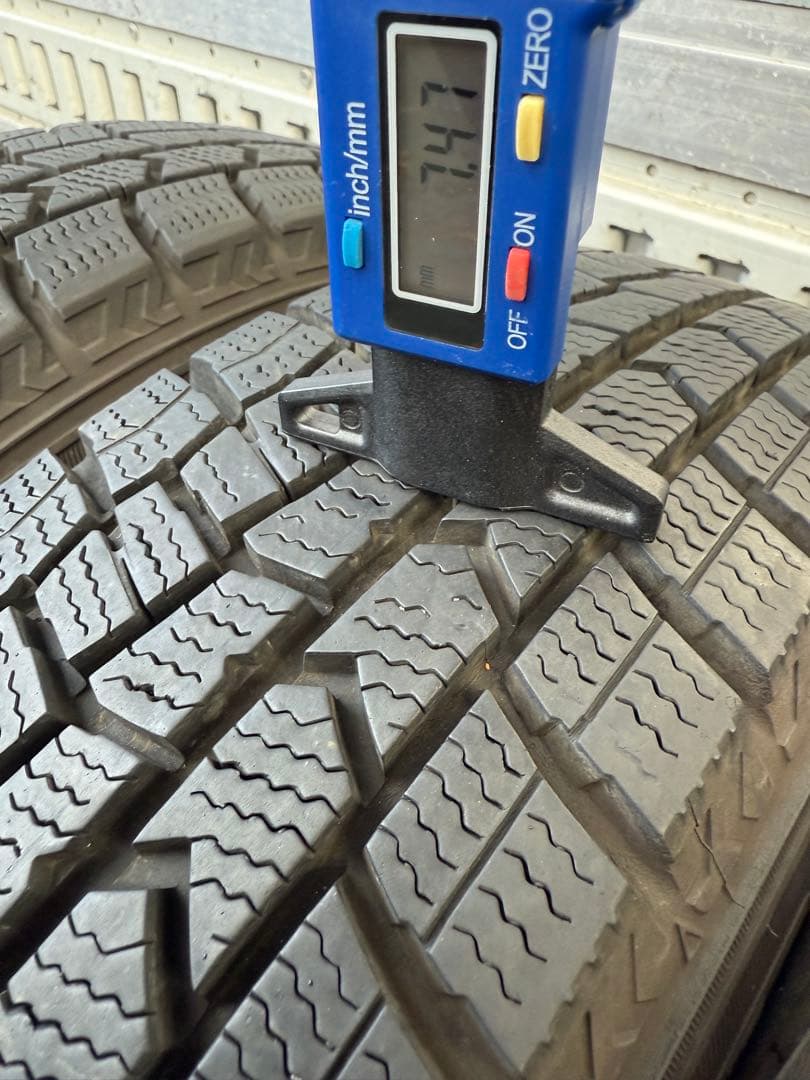 ダンロップスタッドレス155／70R13 75Qスチールホイールセット