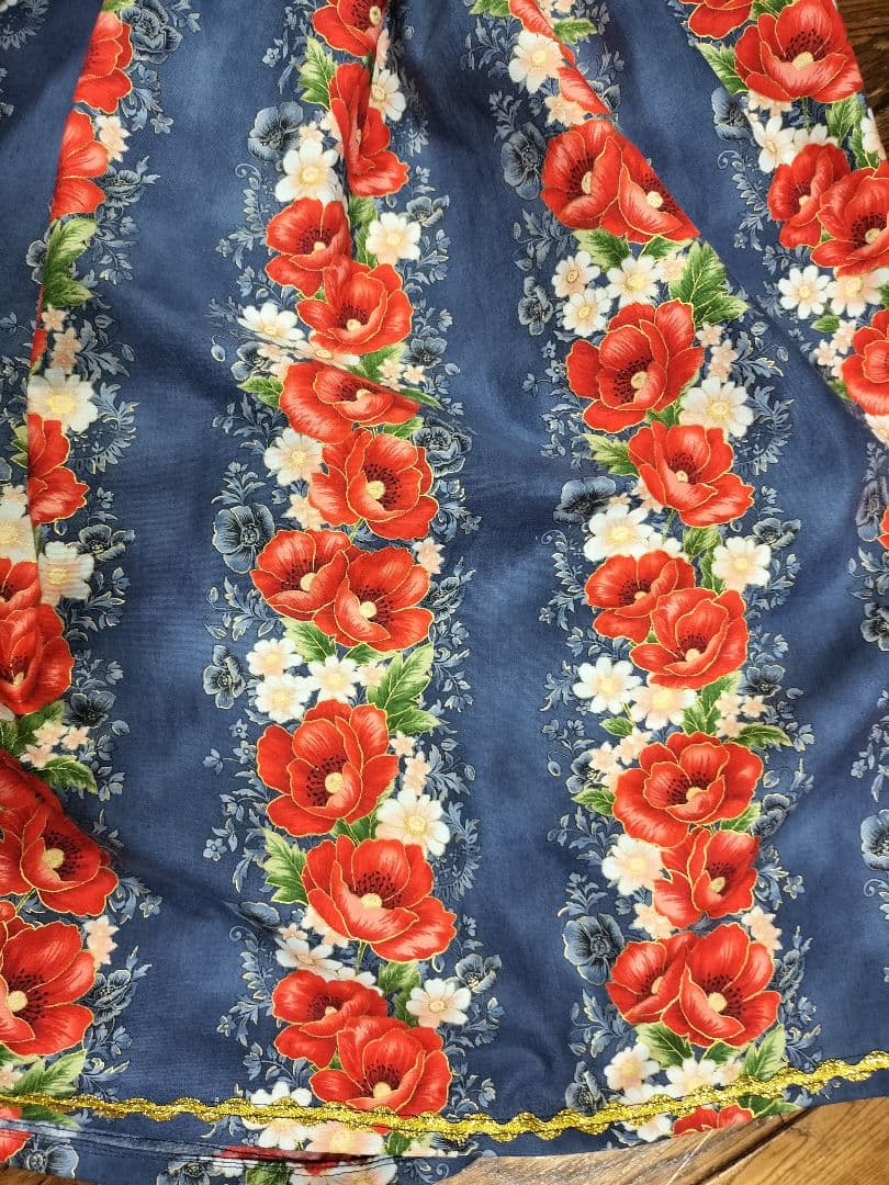 フォークダンスベストとスカート　ハンドメイド新品　フリーサイズ