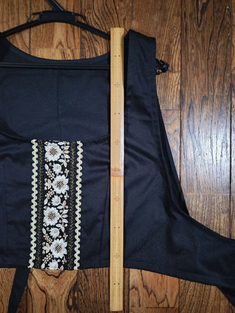 フォークダンスベストとスカート　ハンドメイド新品　フリーサイズ