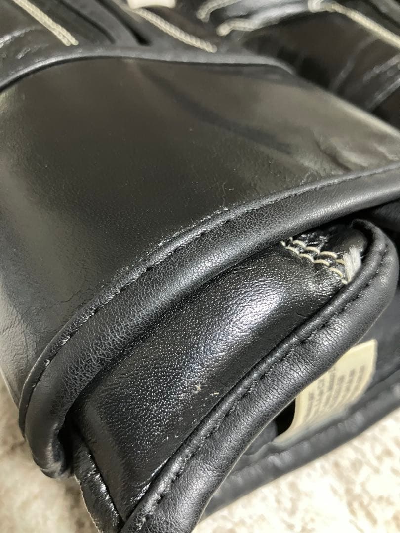 CLETO REYES ボクシンググローブ 16オンス　レイジェス