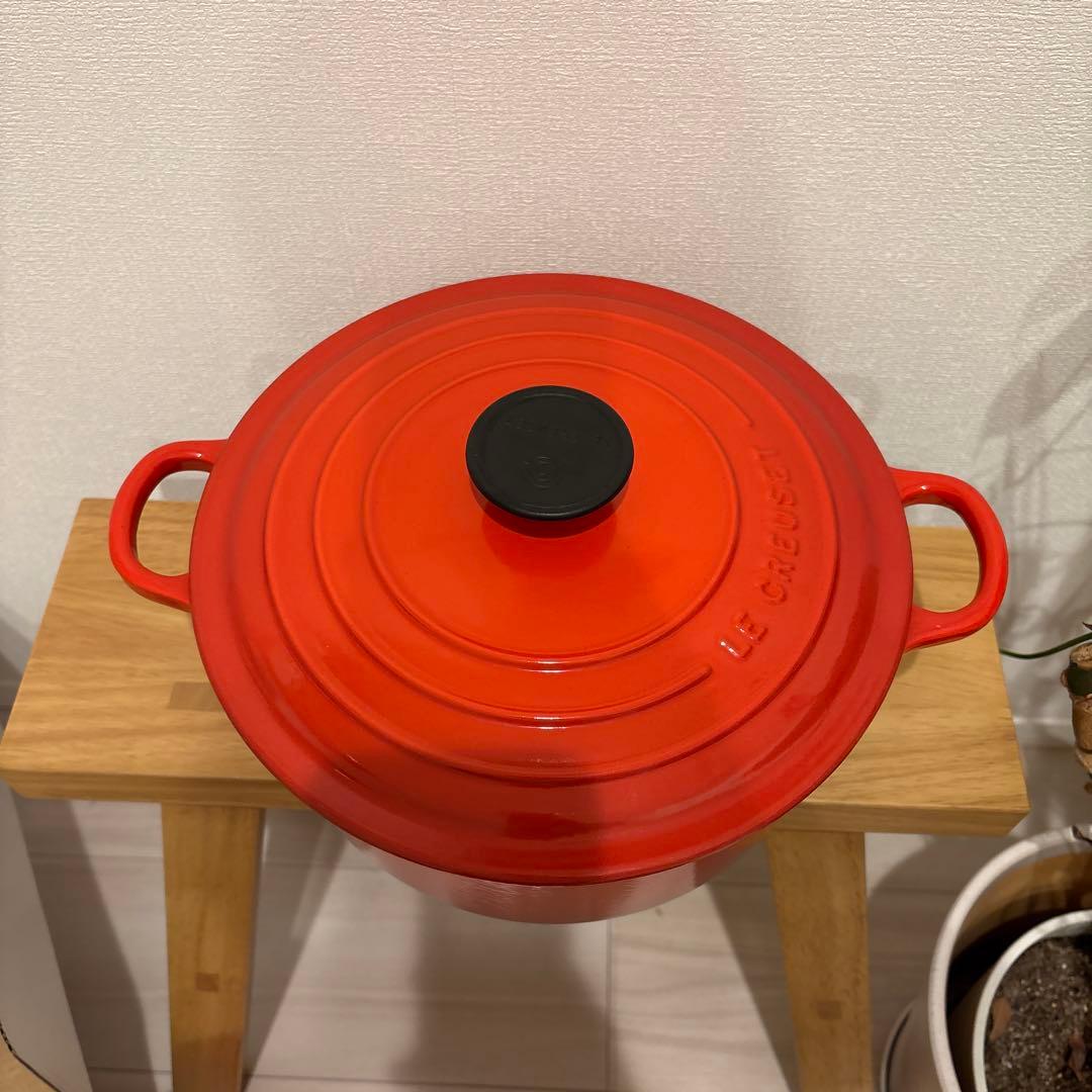 ルクルーゼ ココットロンド 24