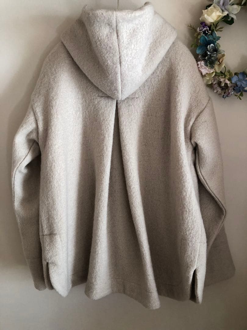 【新品未使用】マオメイド フード付きショートコート ウール100%