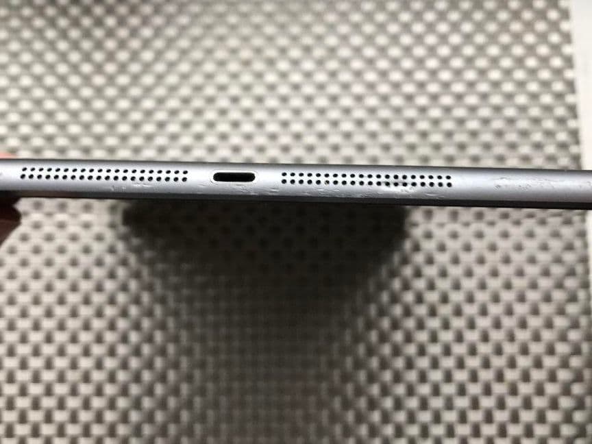 iPad本体 Apple iPad Air 128GB (ME987J/A)