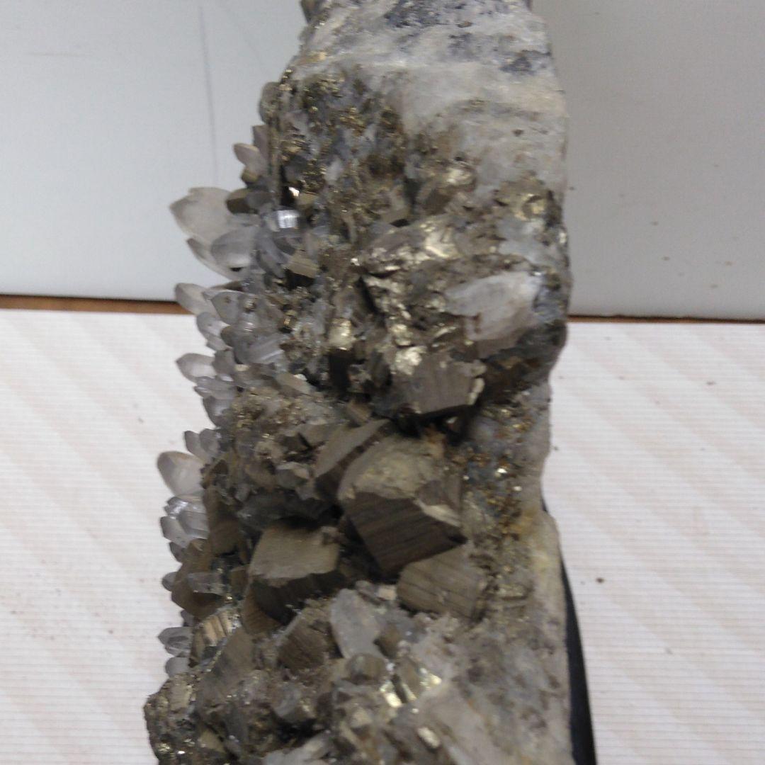 原石、国産鉱物、大型天然鉱物、水晶黄鉄鉱、パワーストーン 、インテリア