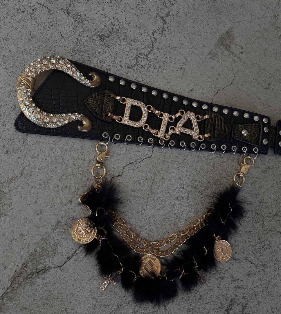 d.i.a Y2K ベルト　オメガバックル