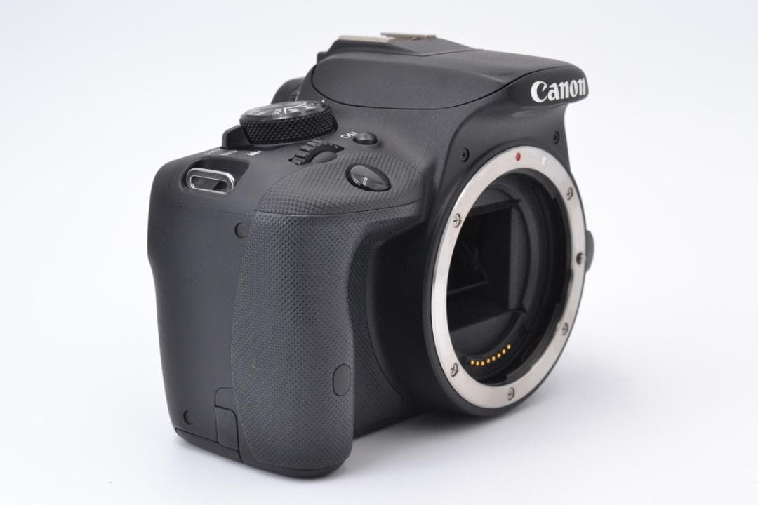 ■ 美品 ■ キャノン　Canon Kiss X7 ダブルズームキット バッグ付