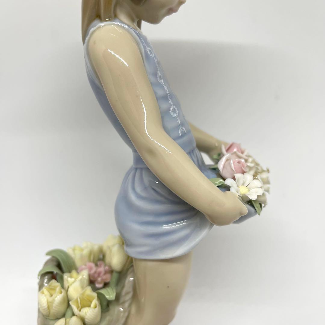 リヤドロ LLADRO スカートに花いっぱい フィギュリン 少女 インテリア