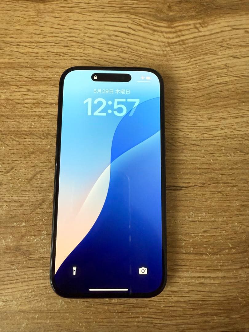 iPhone 15 ブラック　256GB