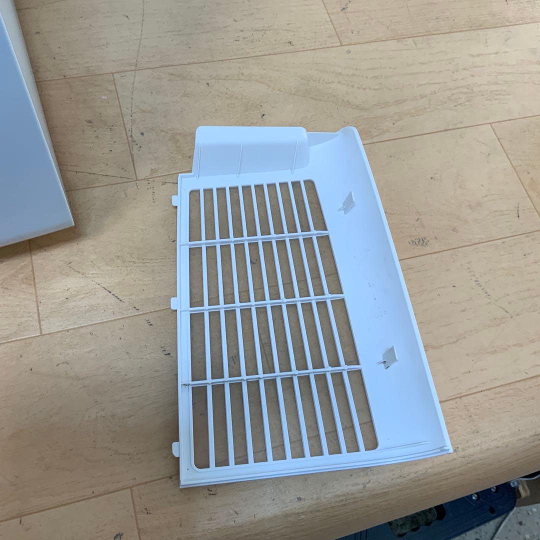 シャープ　除湿機　CM-J100 2019年製