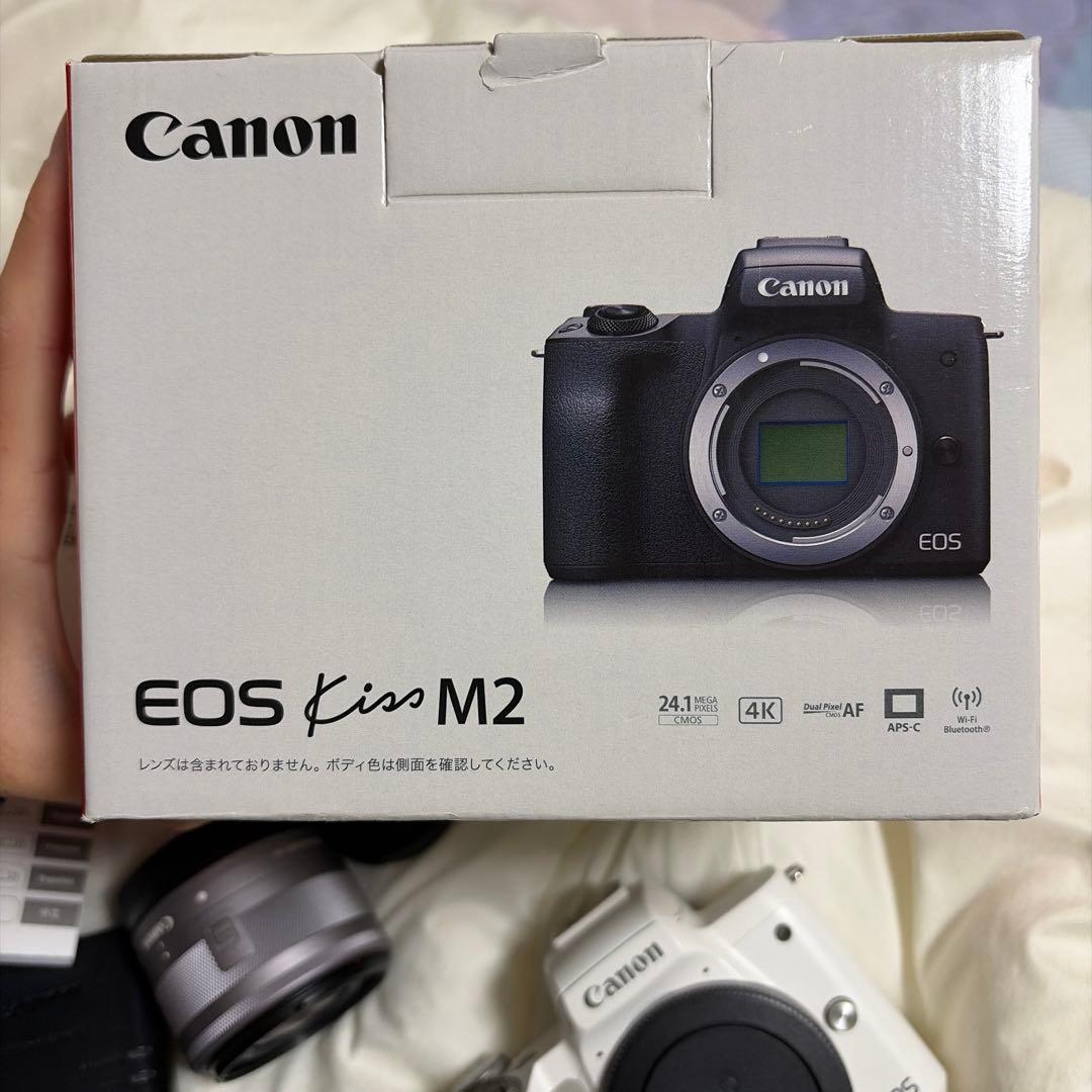 Canon EOS Kiss M2 ミラーレスカメラ