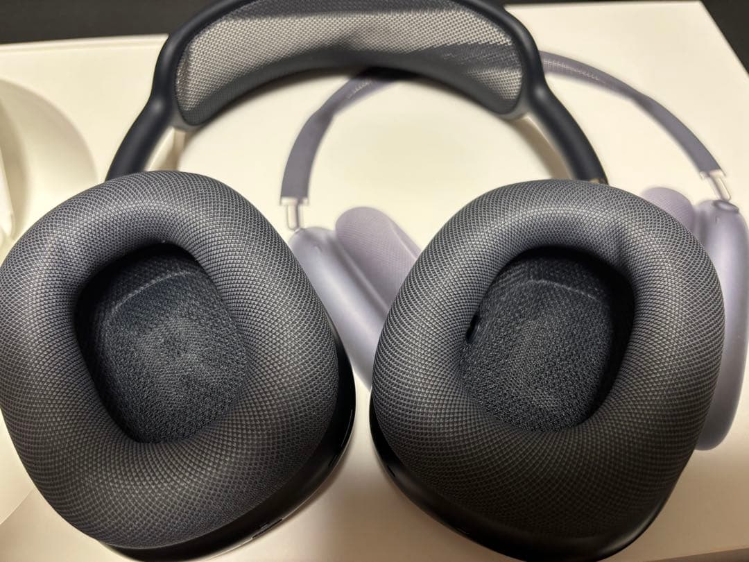 AirPods Max ミッドナイト