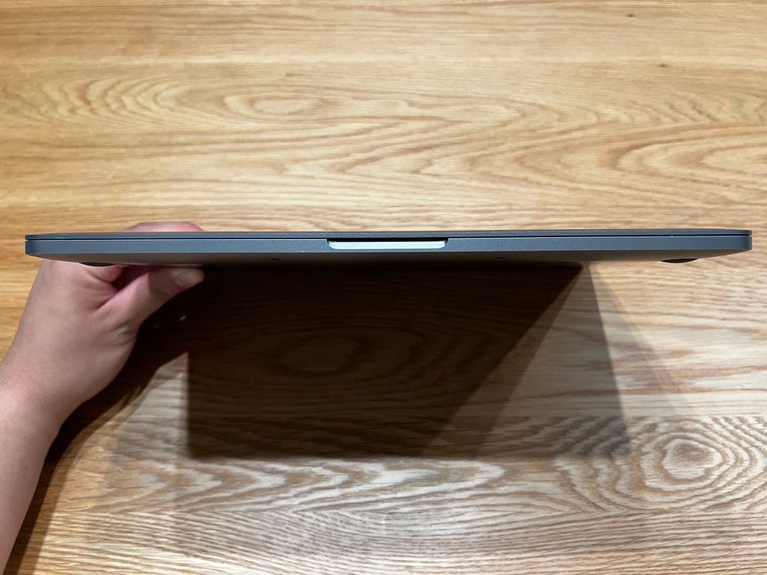 Apple MacBook pro 2019年（2020年3月購入）美品