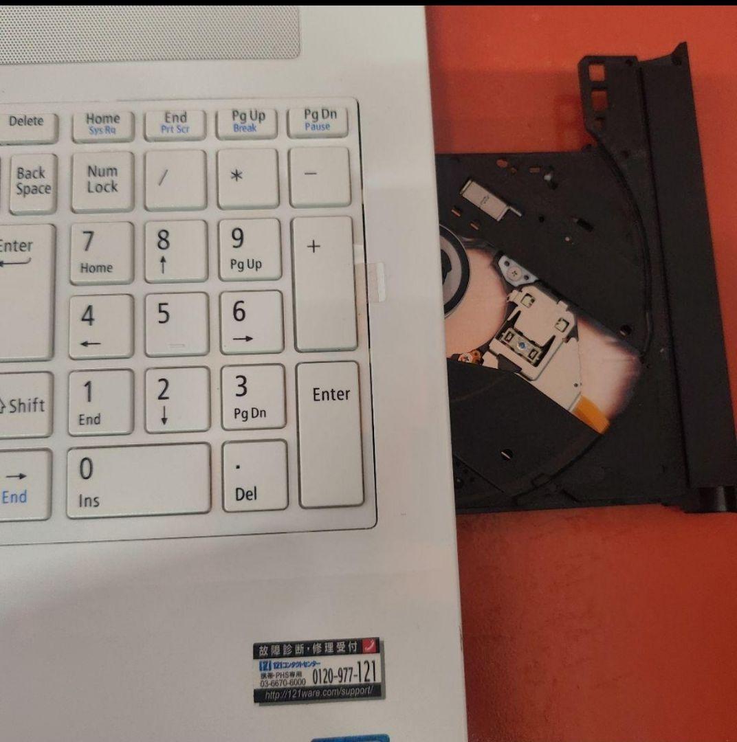 NEC 爆速SSD Windows11 ノートパソコン 極美品