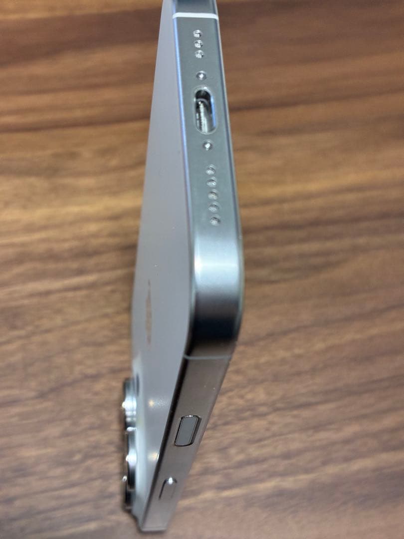 スマートフォン本体 J