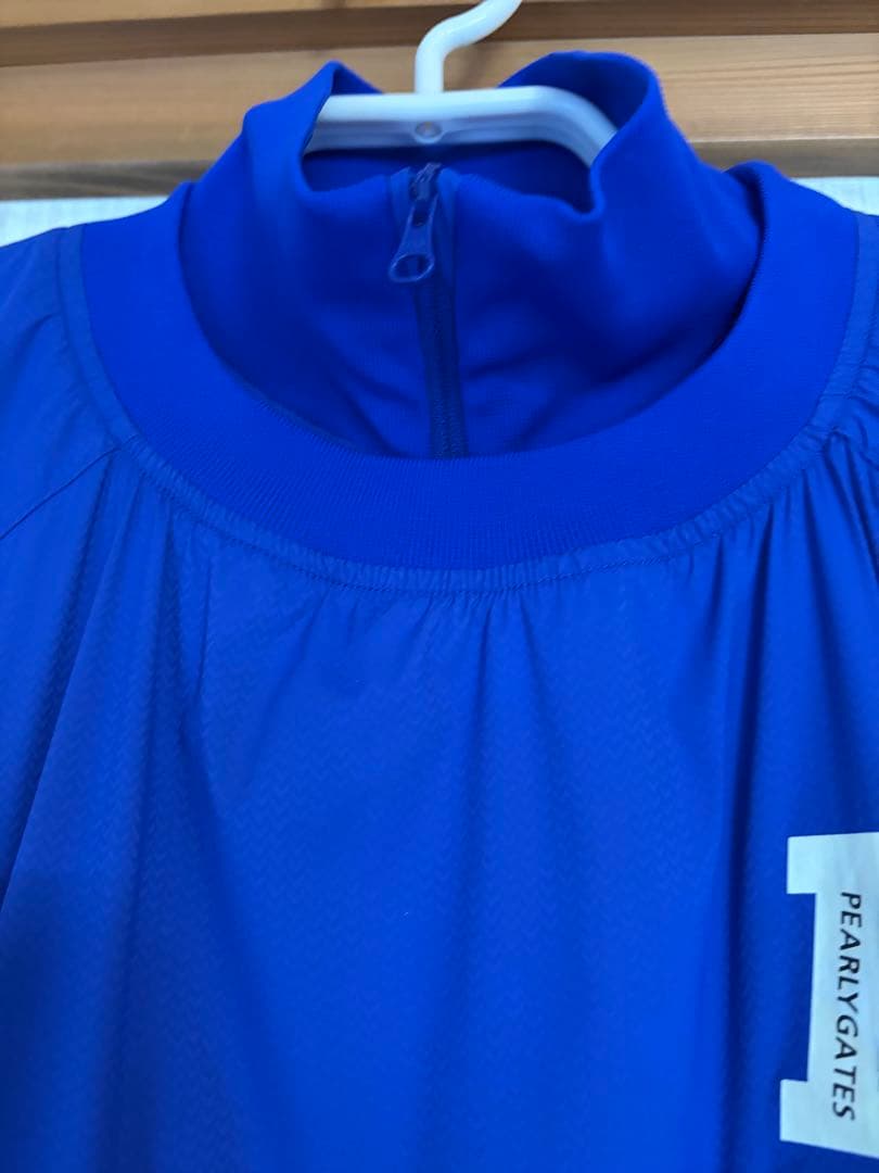 パーリーゲイツ　インナー付き フーディ