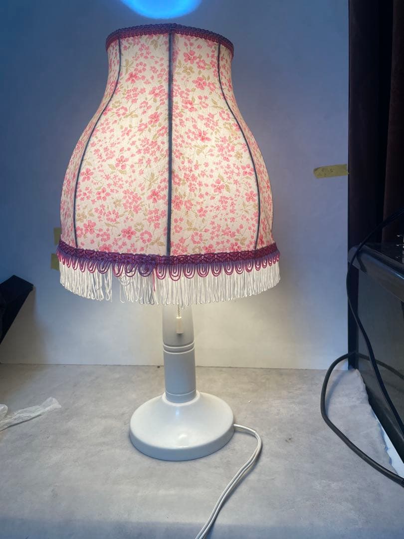 D*O様 昭和レトロ　日立照明 LS603 WH 花柄シェードランプ アンティー