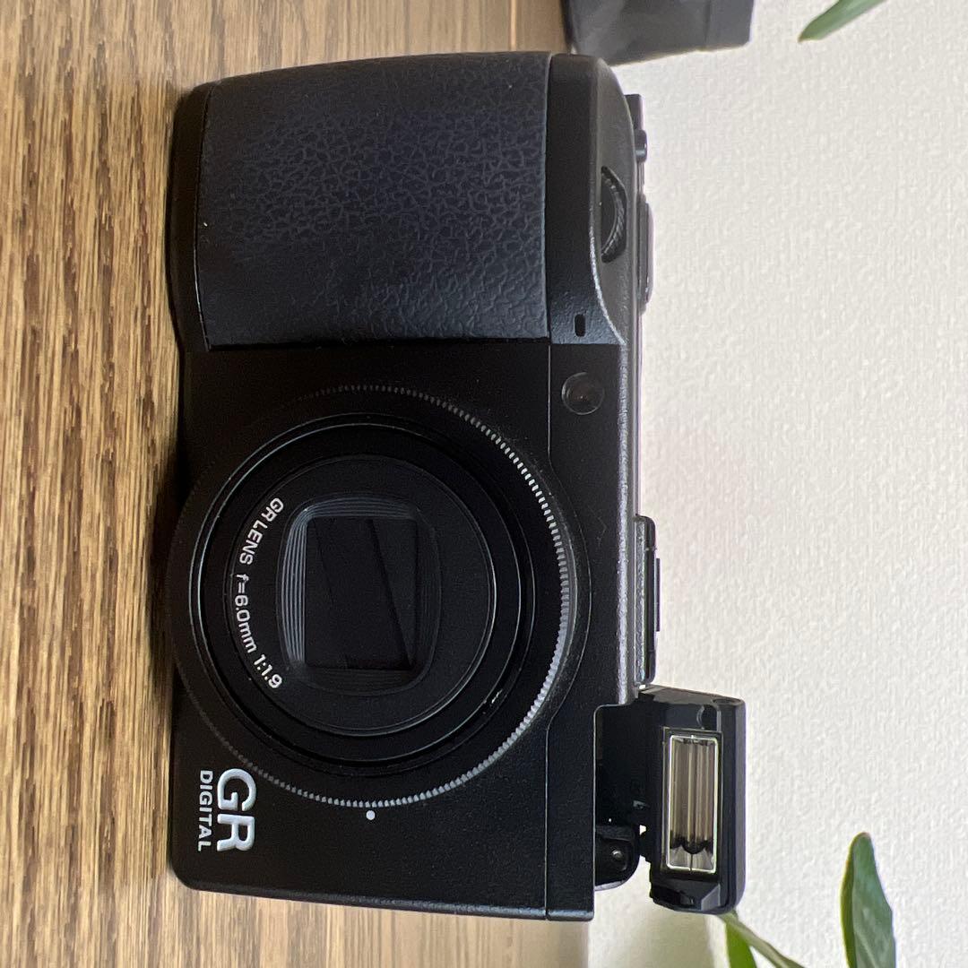 Ricoh GR DIGITAL IIIコンパクトデジタルカメラ
