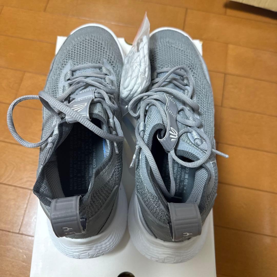 アンダーアーマー　カリー8 27.5㎝　CURRY8 バスケットボールシューズ