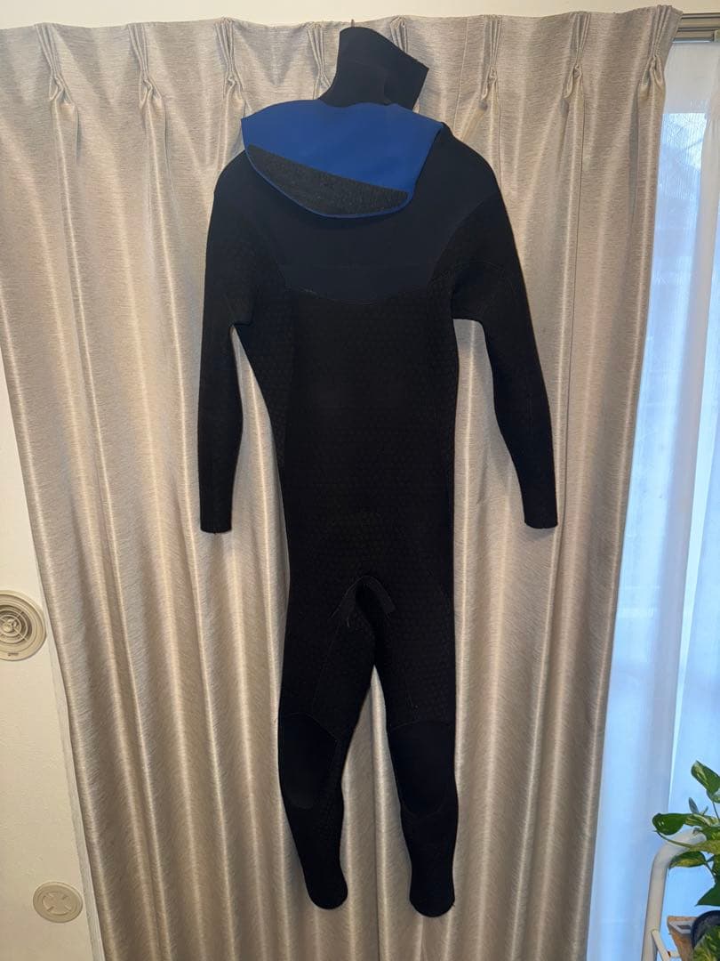 ウェットスーツ　セミドライ　裏起毛