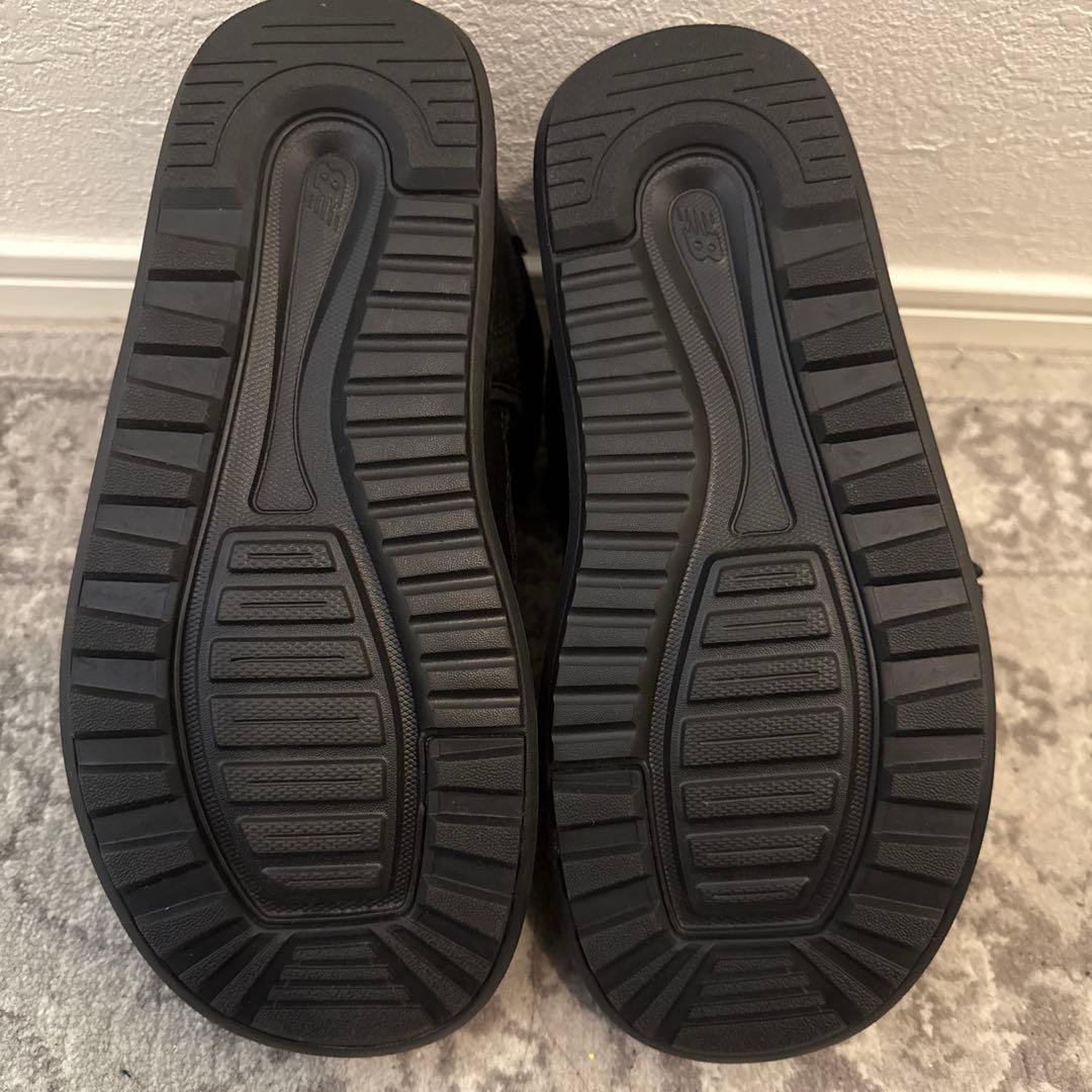 【新品未使用】ニューバランス SUFMMOCB 23.0