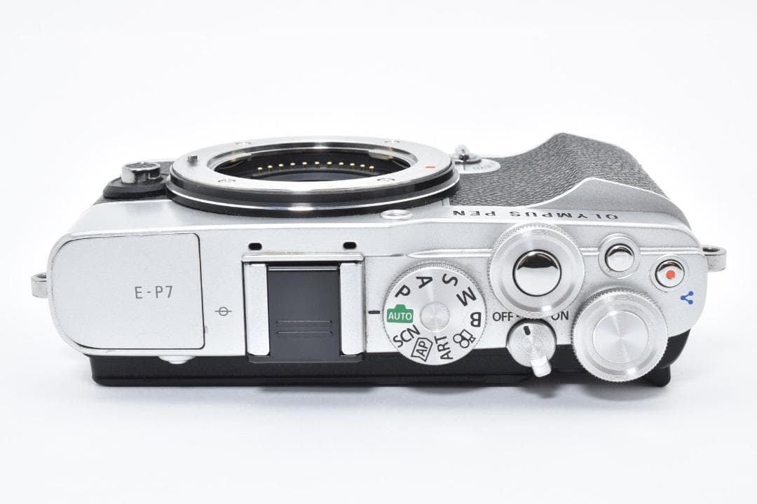 美品 OM SYSTEM PEN E-P7 ダブルズームキットショット数606回