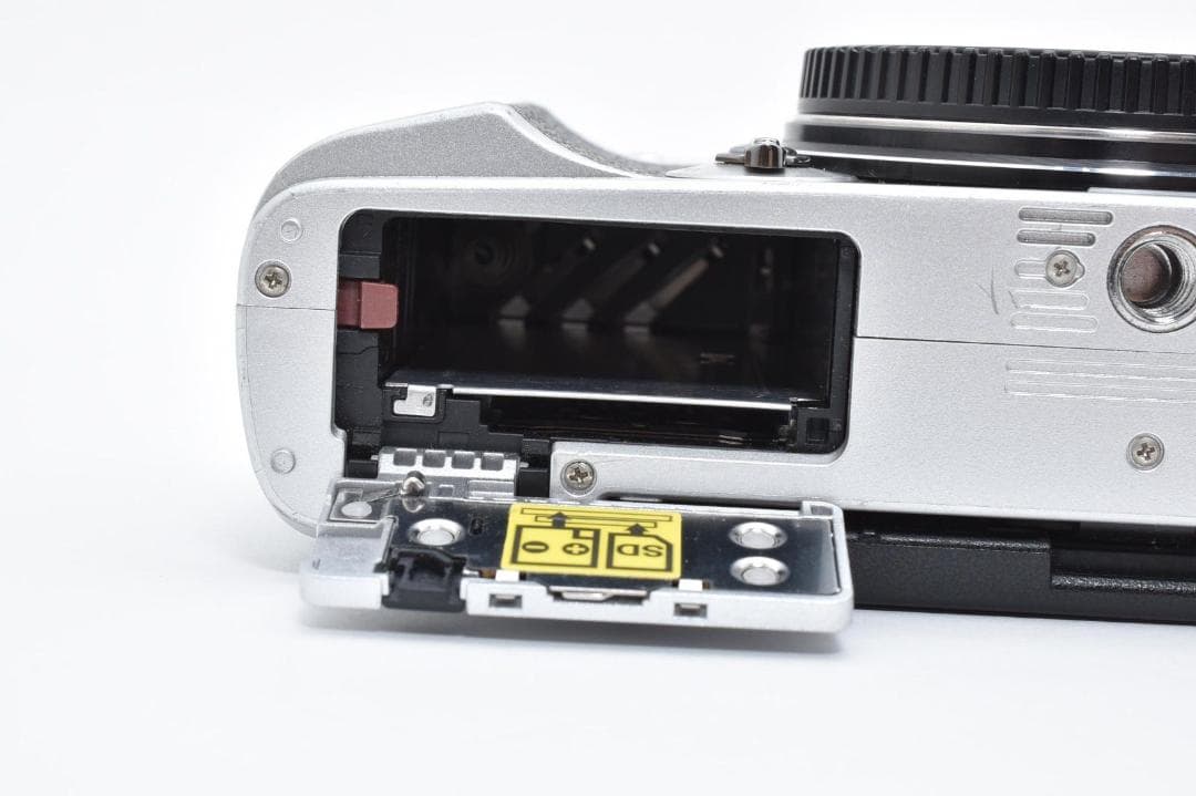 美品 OM SYSTEM PEN E-P7 ダブルズームキットショット数606回