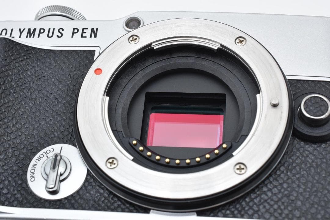 美品 OM SYSTEM PEN E-P7 ダブルズームキットショット数606回