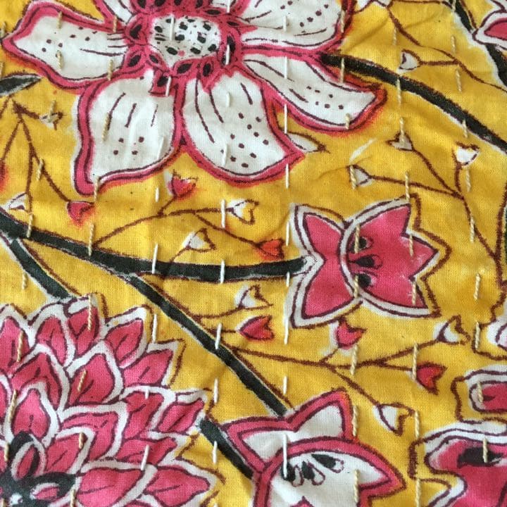 #124 カンタキルト　ブロックプリント　イエローピンク花柄