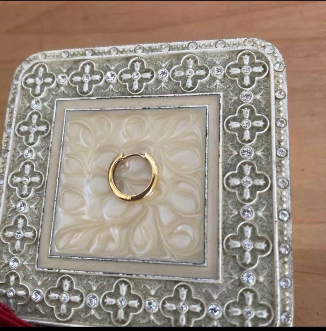 K18 ピアス　片耳　フープピアス　ゴールド　18金　ピアス