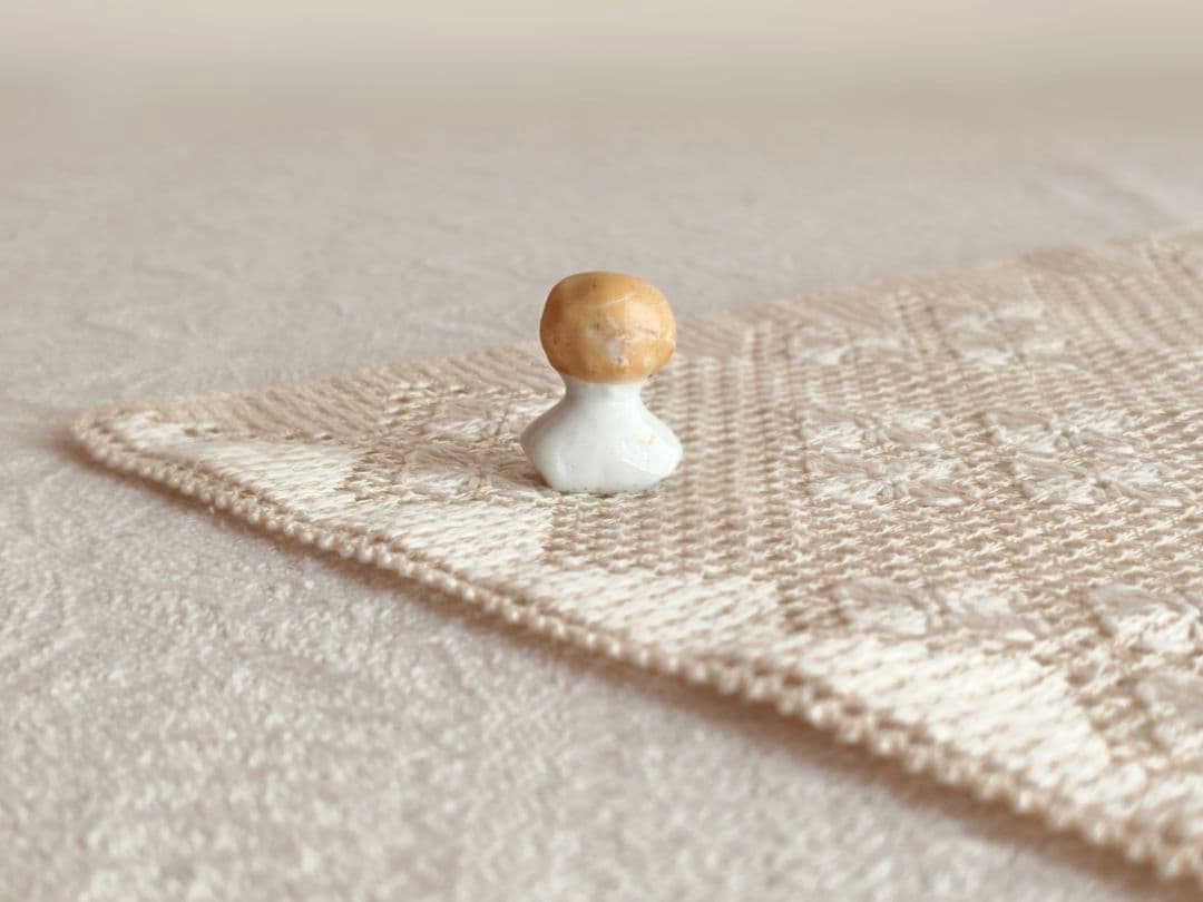 * vintage doll's head ୨୧ ブロンスの髪チャイナヘッドさん