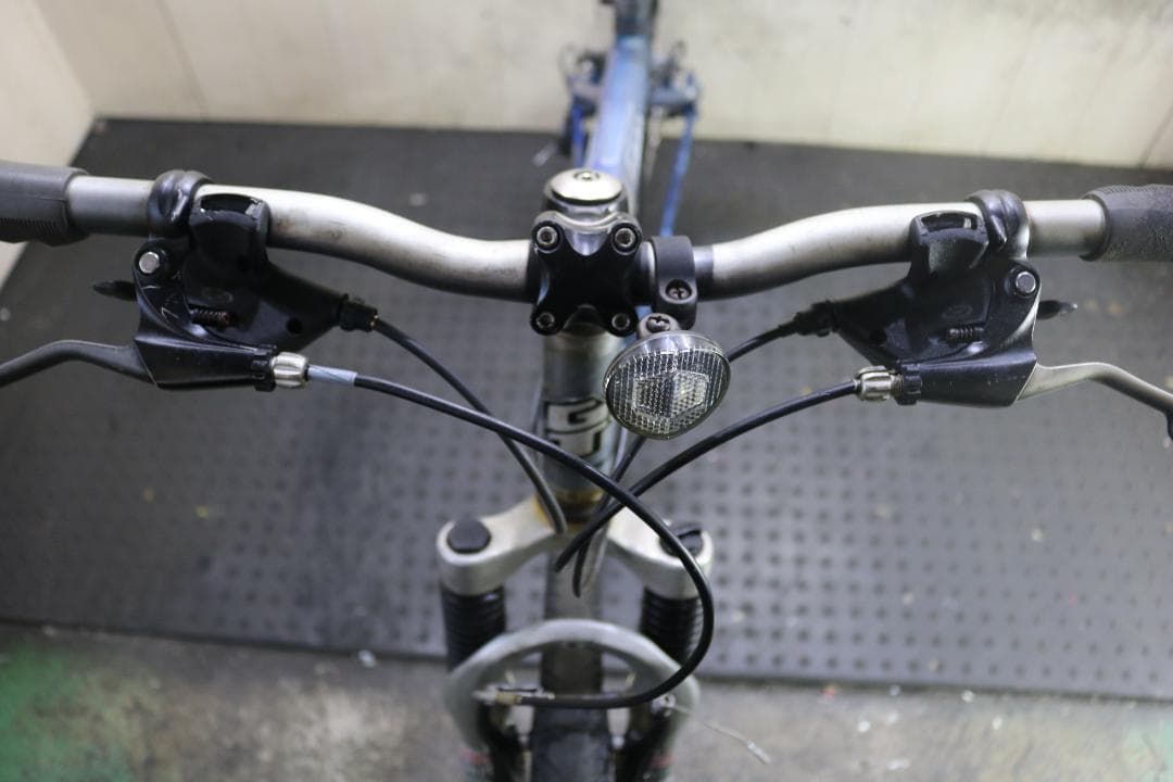 GT AVALANCHE 1.0 26インチ アルミ 27速 420mm MTB