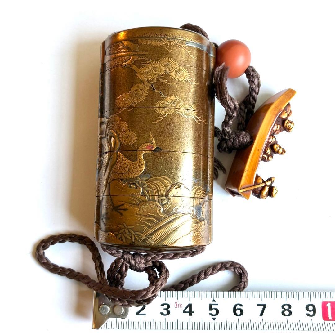 時代物　孔雀蒔絵印籠　梶川