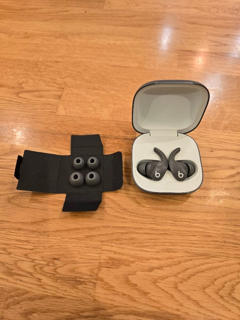 【国内正規品】美品★Beats Fit Pro 正規品 シリアル番号あり